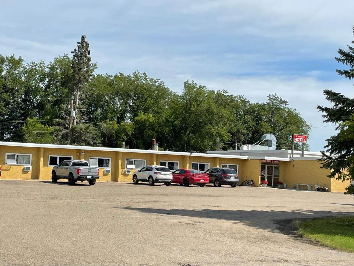 Rosthern Hotel Exterior photo